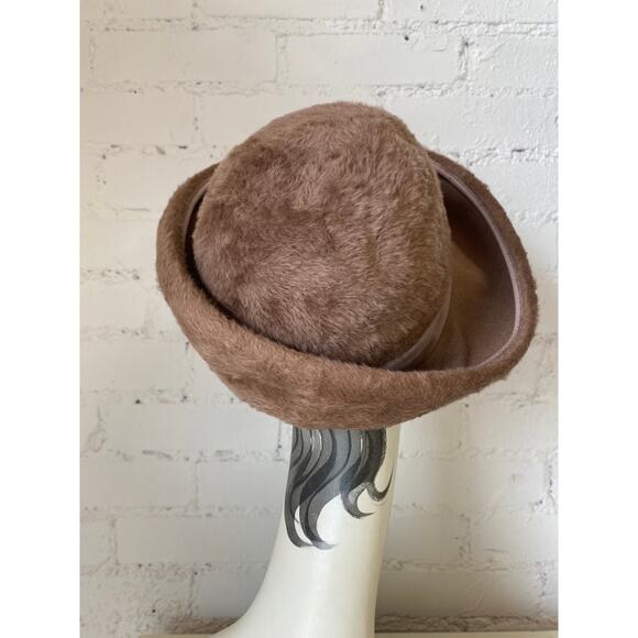 vintage 1960s fuzzy taupe wide brim hat jean arlett tuned up asymmetrical mod - Picture 4 of 7